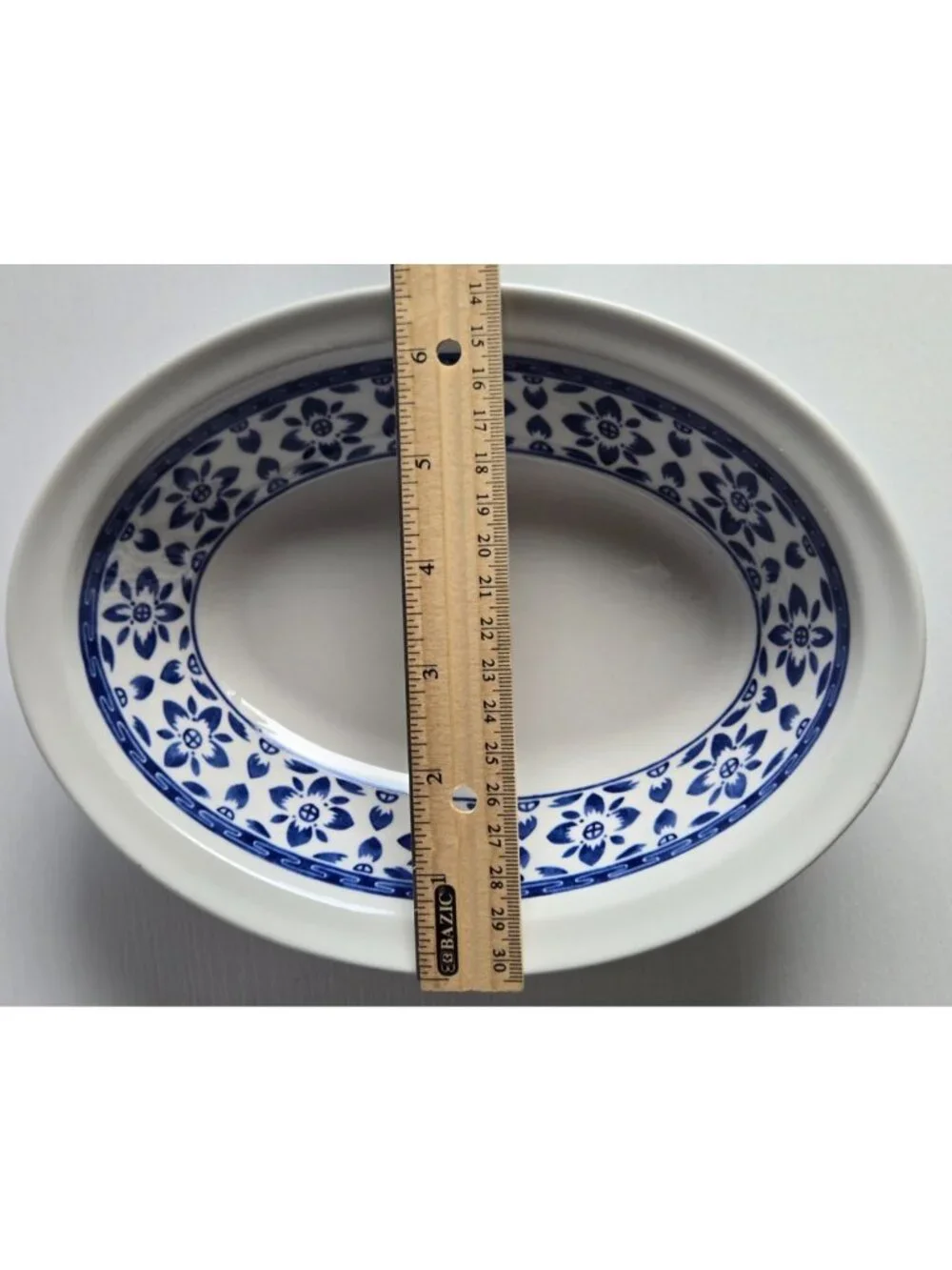 Vintage Johnson Brothers Blue Willow China Oval Serving Bowl 9